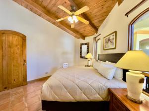 Rosarito Puerto Nuevo Surf 1BR casita and pool