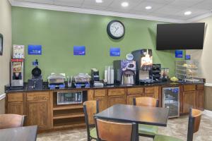 Best Western Opp Inn