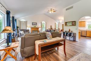 Palmer Escape with Mtn Views Fishing and Hiking!