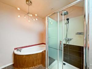 Villas L-Evasion - Villa Proche Rennes - Calme - Jardin : photos des chambres