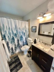 2 min walk to beach & free parking Lauderdale 21-1