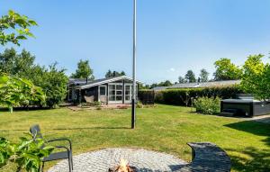 3 Bedroom Lovely Home In Rødby