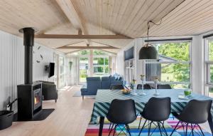 3 Bedroom Lovely Home In Rødby