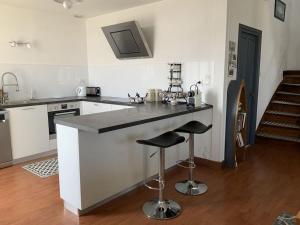 Maisons de vacances Holiday home in Sibiril with swimming pool : photos des chambres