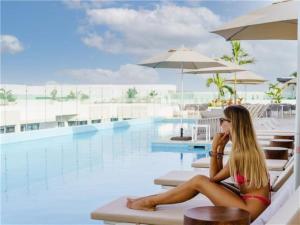 Serenada Boutique Room Near 5th Ave