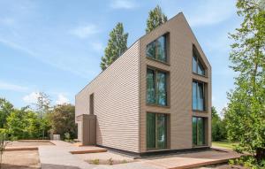 2 Bedroom Awesome Apartment In Tossens