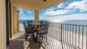 Phoenix IV 4103 condo