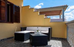 Two-Bedroom Apartment In Sibenik