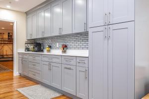 Extremely Spacious Home 10 Mins to The Encore