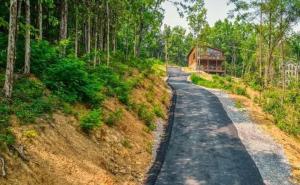 Stunning Cabin for 6 with Hot Tub & Pool Table