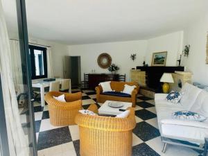 Villa familiale climatisée à 5 min de la mer avec parking et Wifi - FR-1-728-17