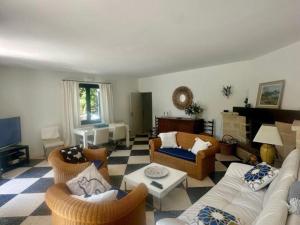 Villa familiale climatisée à 5 min de la mer avec parking et Wifi - FR-1-728-17