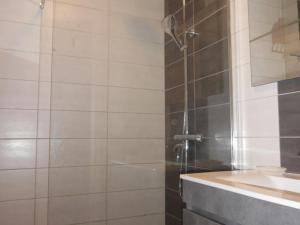 Deux-pièces climatisé face mer pour 4 personnes - FR-1-750-118