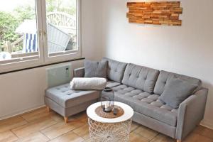 Ferienwohnung Westwind mit Terrasse direkt am Strand