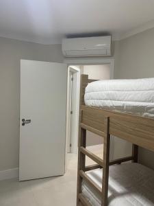 Beachfront Apartment in Guarujá