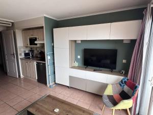 Appartement T2 avec terrasse et parking à deux pas de la mer aux Issambres - FR-1-768-122