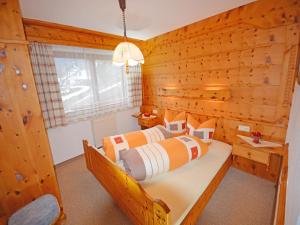 Charming Apartment in Arzl im Pitztal with 2 Bubble Baths, cleaning included