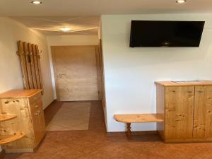 Chalet in Mittersill near Ski Lift, cleaning included