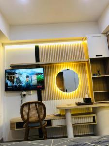 Room Transit Collins Boulevard