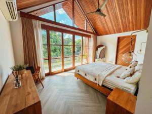 Brand new luxury 2BR villa with jungle view