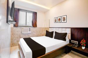 Collection O Kalyan East