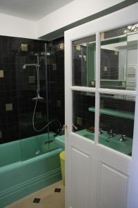 Maisons de vacances Charming Gite In Mont Saint Vincent : photos des chambres