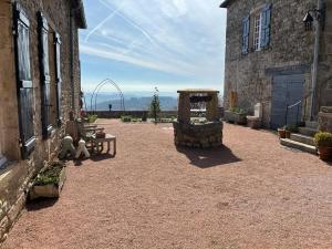 Maisons de vacances Charming Gite In Mont Saint Vincent : photos des chambres