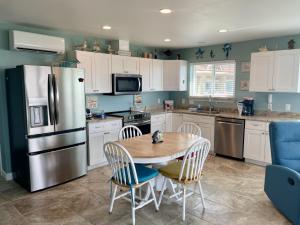 Beachgate Condo Suites and Hotel 231 condo