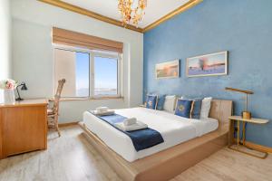 VayK - Stunning 2BR with Sea View & Beach Access
