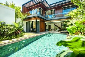 Coastal Haven Fresh 4BR Villa 200m to Canggu