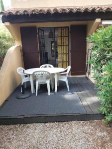 Studio avec jardin proche plages saint clair Lavandou