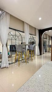 Hotel Emperor Paradise