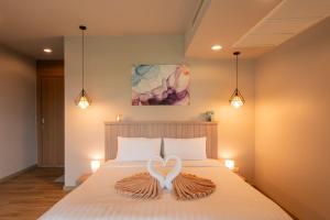 Breathtaking Sea & Mountain View Private Pool