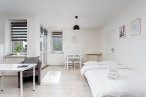 Osiedle Oświecenia Comfort Apartment by BookingHost