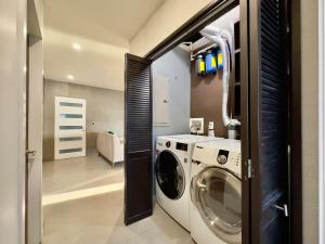 Aqua Tower 3BR-3BA Beachfront Condo in Playas de Tijuana