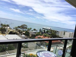 MIRAMAR APARTMENTS 2 Bedroom Apartment with Bay Views on the Geelong Waterfront - 0504