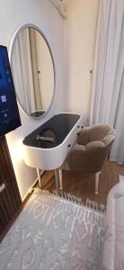 ستوديو فندقي للايجار في كومباوند وان قطامية علي دائري المعادي