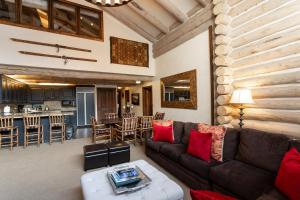 Pine Inn At Trails End Lodge - Two Bedroom Residence With Spa #8