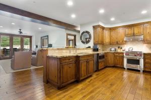 Trails End Lodge At Deer Valley Resort - Two Bedroom Residence With Den And Spa #202