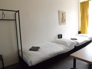 Sunny room H1