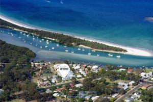 The Porthole of Huskisson by Experience Jervis Bay