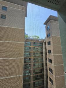 11 Gangnam j house with city view 1min from subway station