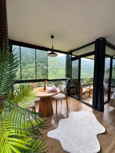 Valent Suit Bungalov