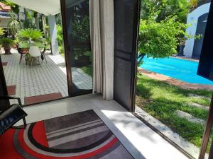 Bjou, Cosy Tropical Villa