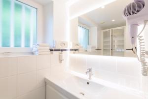 Hotels Hotel Belle Vue Royan : photos des chambres