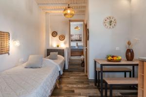 Porto Galini Tinos Syros 105