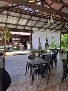 Bagas Zakariah Orchard Lodge