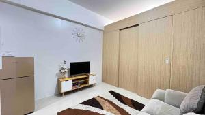 1-Bedroom Condo with wifi,near SM North