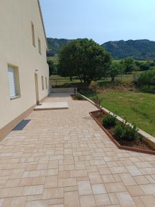 Apartments Ena & Leona