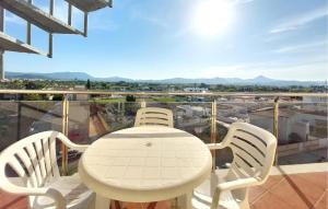 Awesome Apartment In Bellreguard